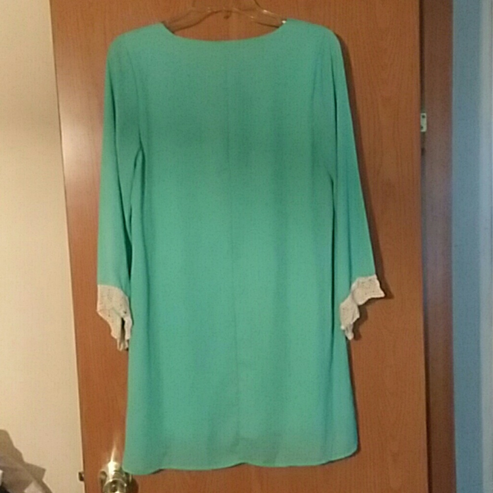 Dress - Picture 2 of 3